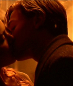 titanic_deleted-scenes_a-kiss-in-the-boiler-room_005.jpg