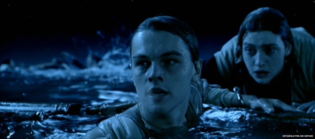 titanic_deleted-scenes_extended-jack-and-rose-in-the-water_000.jpg