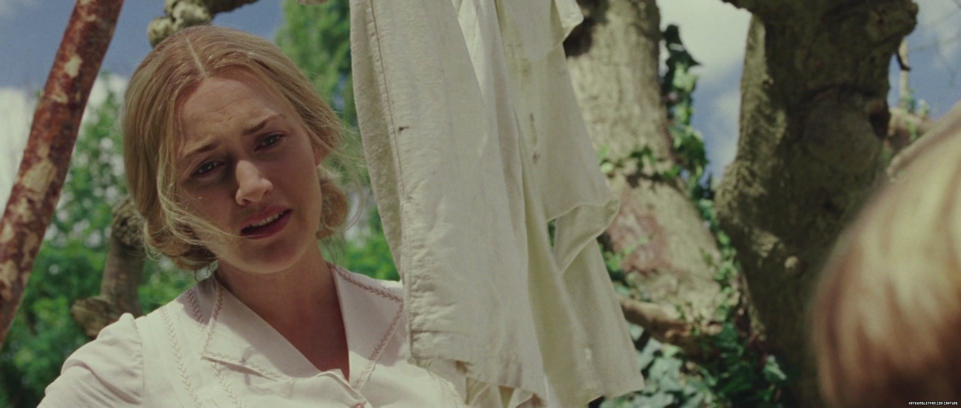 finding-neverland_blu-ray_217.jpg finding-neverland_blu-ray_217.jpg