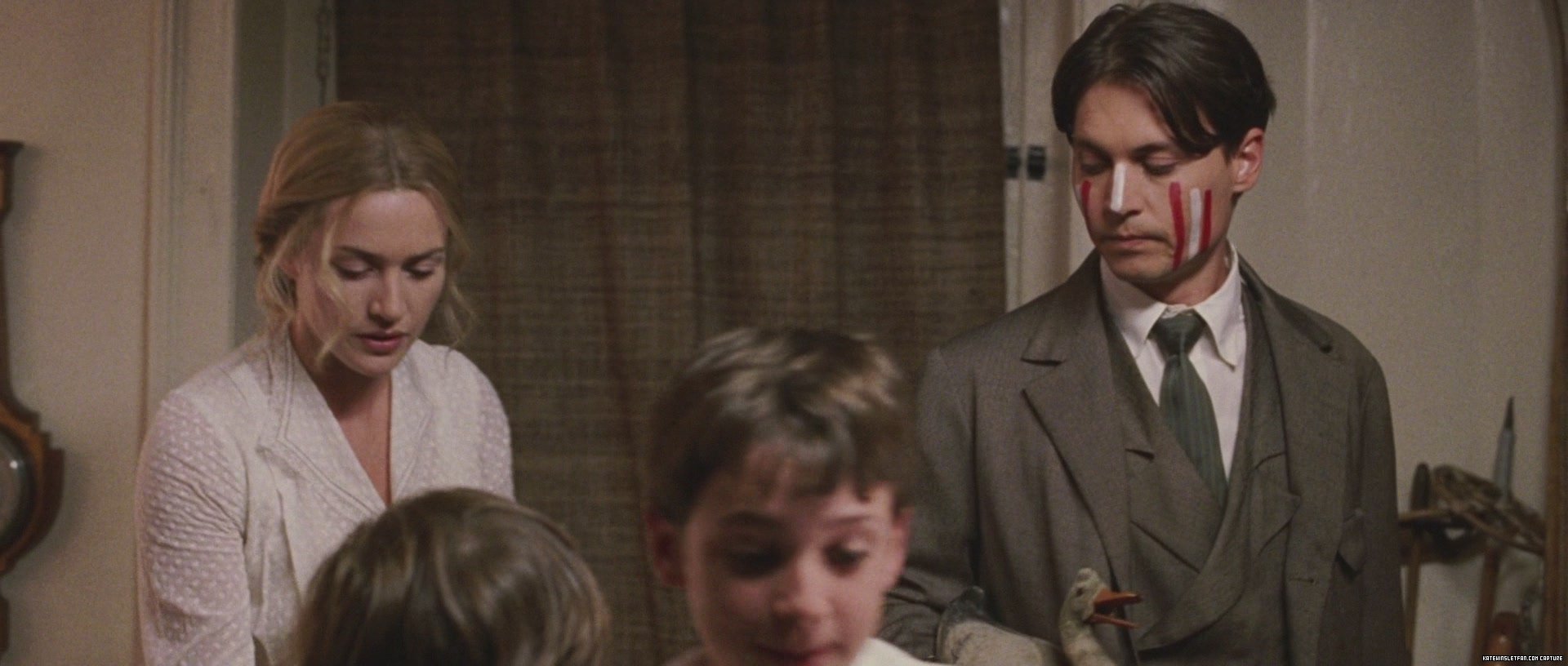 finding-neverland_blu-ray_302.jpg finding-neverland_blu-ray_302.jpg